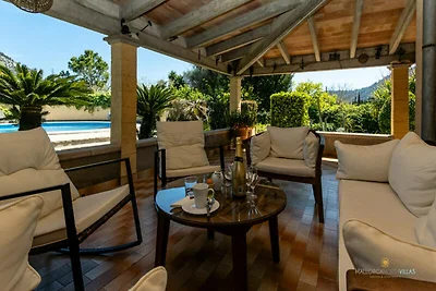 Villa in Pollenà mit privatem Pool und Grill