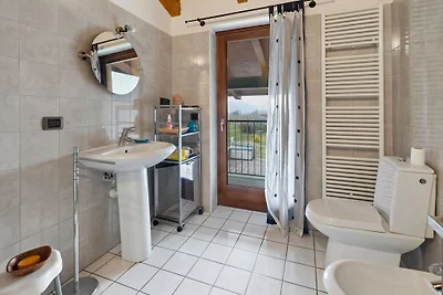 Appartamento isolato con balcone