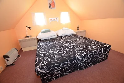 Ferienhaus in Starי K?e?any mit Garten