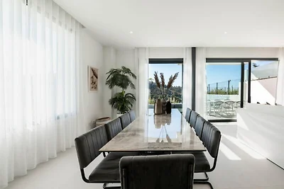 Villa in Marbella met Uitzicht op Golf