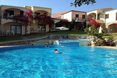Appartamento a Badus con piscina comune