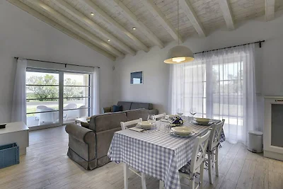 Moderna Villa Histria con piscina e vista