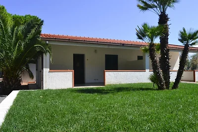 Reihenbungalow in einem Feriendorf Lido del M...