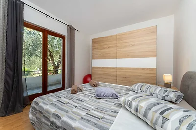 Ferienhaus in Krkovic mit großem Swimmingpool