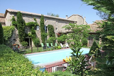 Confortevole villa con piscina