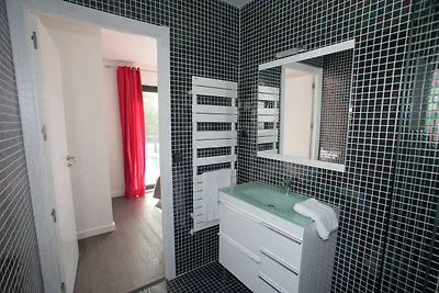 Villa in Anglet zwischen Meer, Wäldern