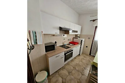 Wohnung in Tribunj mit Balkon und Parken