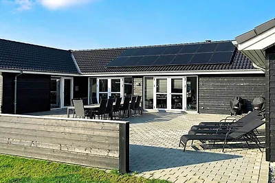 26 Personen Ferienhaus in Grenaa