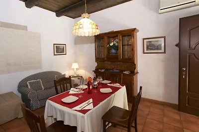 Appartamento con piscina in comune a pochi km...