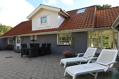 8 Personen Ferienhaus in Hals