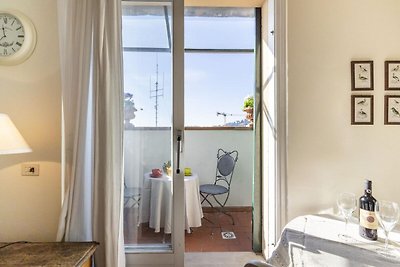 Herrliche Wohnung in Arenzano mit Balkon