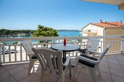 Villa Tomi  - Classic One Bedroom Apartment W...