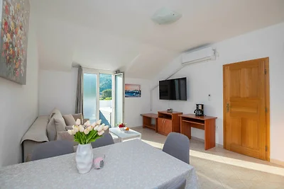 Apartments Azzurro- One Bedroom Apartment wit...