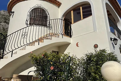 Belvilla by OYO Villa Antonio Alto 4 Personen