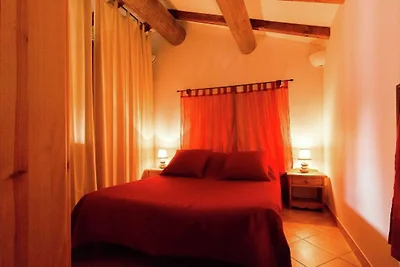 Confortevole gîte a Oppede, Francia