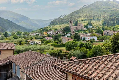 Tradizionale casa colonica in pietra, 8...