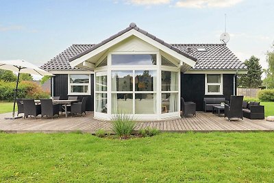 6 Personen Ferienhaus in Væggerløse-By Traum