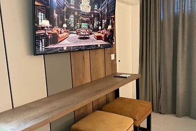 Studio Apartment (The Marina studio) -S6