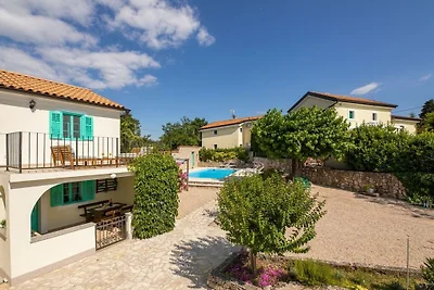 Antica mit Pool