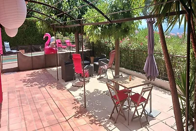 Villa met privézwembad, tuin en panoramisch