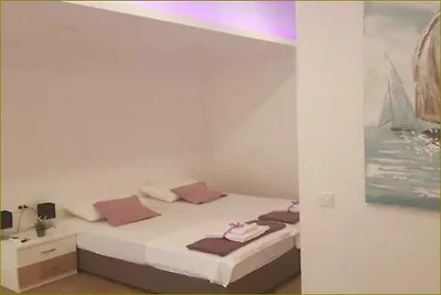 Apartments Dub - Studio Apartment with Shared...