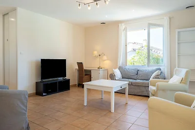 Scenografica villa con piscina privata