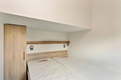 Luxus-Lodge mit Klimaanlage an einem...