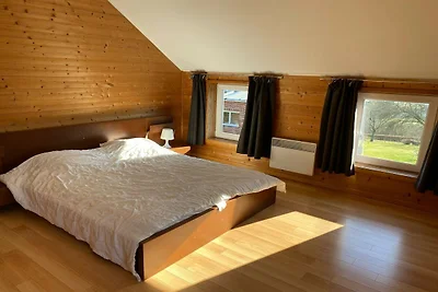 Modernes Ferienhaus mit ruhigem Garten in...