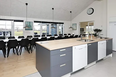26 Personen Ferienhaus in Frørup