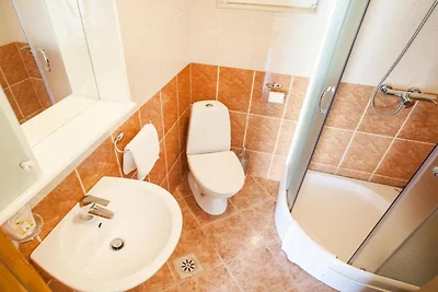 One Bedroom Apartment with Garden 3