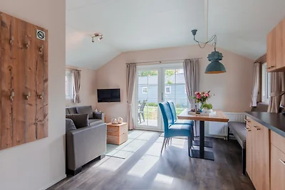 Knus chalet met overdekt terras, op vakantiep...