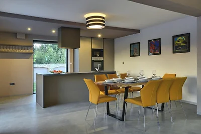 Villa in Valbandon mit privatem Pool