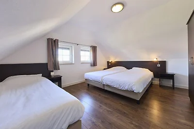Villa met sauna, bubbelbad en stoomdouche