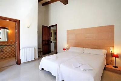 Ferienhaus mit Infinity-Garten und Pool