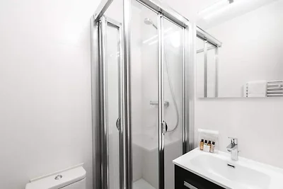 Studio für 3 Personen