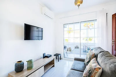 Apartment in der Nähe des Strandes und des Po...