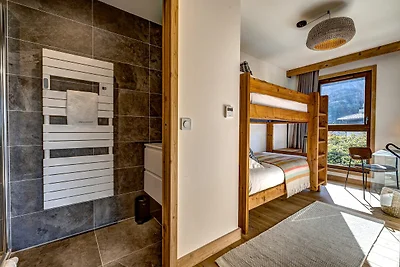 Apartment in Town Centre with 2 Balconies