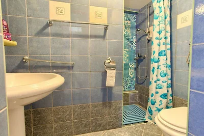Superb Lovran Apartments with Sea Views - Stu...