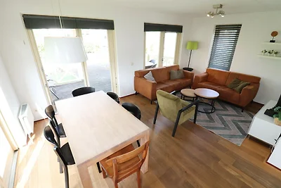 Bungalow w Południowej Holandii nad Wodą