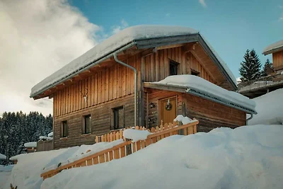 Chalet in Dachstein West met gedeeld zwembad