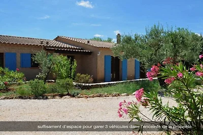 Ferienhaus in Cotignac mit Schwimmbecken