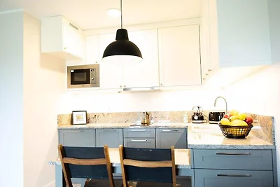 Family Apartment for 4 by the Water