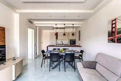 Charmant villa met 5 slaapkamers in Massa...