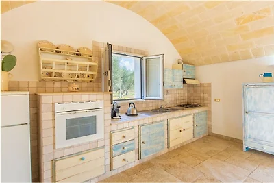 Trullo con piscina per bambini