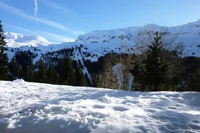 Gerenoveerd appartement met balkon ·...