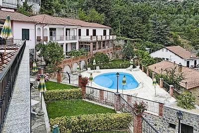 Appartamento a Castellaro con piscina...