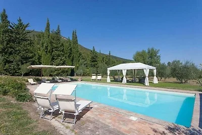 Apartment in Cetona mit privatem Pool