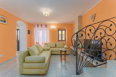 Villa mit privatem Pool und Meerblick
