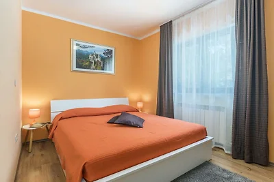 Villa in Tinjan with swimming pool