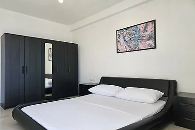 Moderno appartamento per le vacanze a Saranda